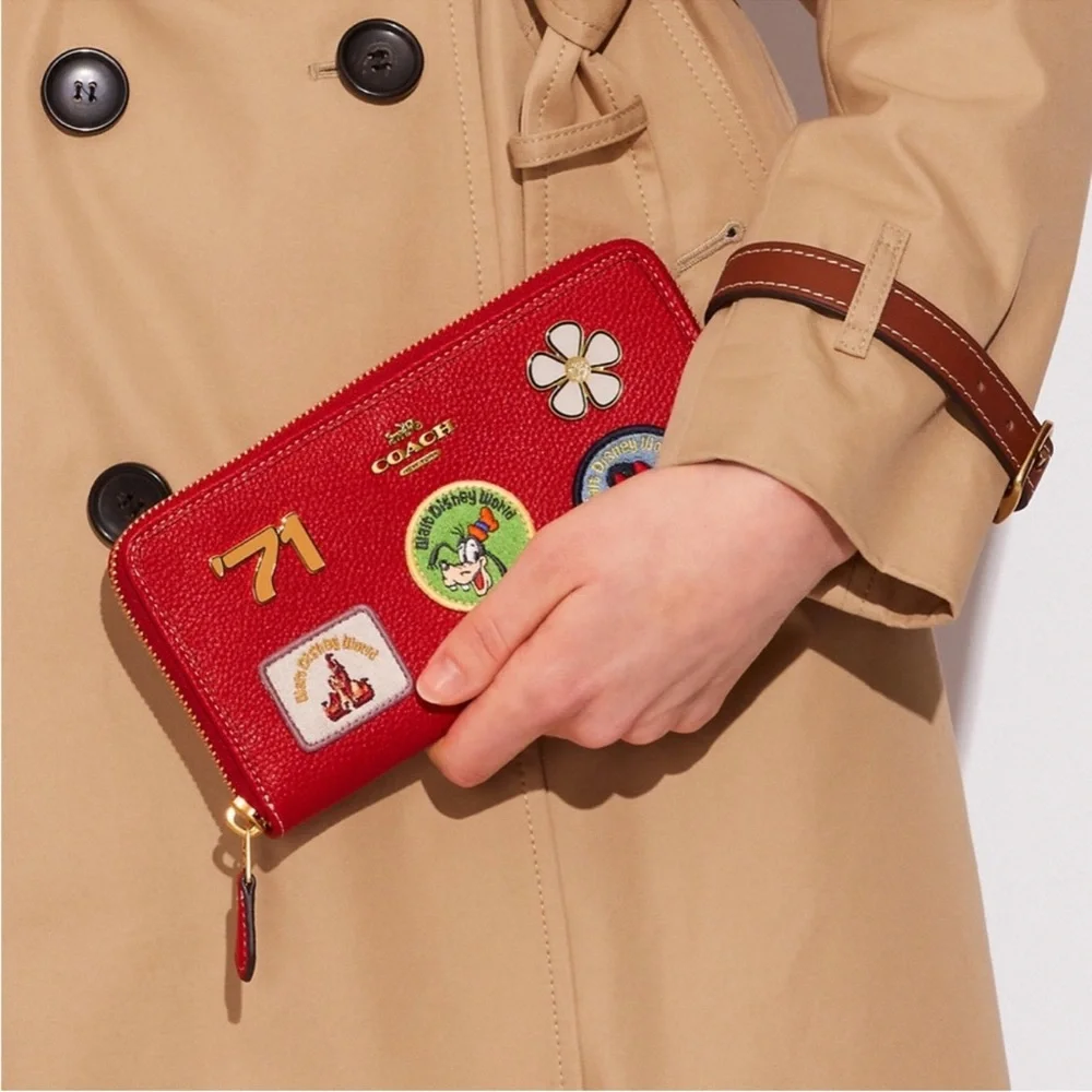 Disney X Coach Accordion Zip Wallet With Patches Red Special edition